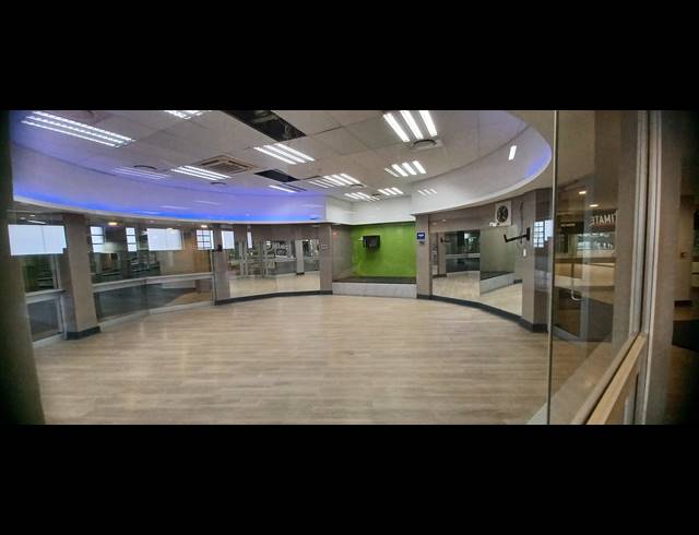 2,355M² RETAIL TO LET IN CRAIGHALL PARK